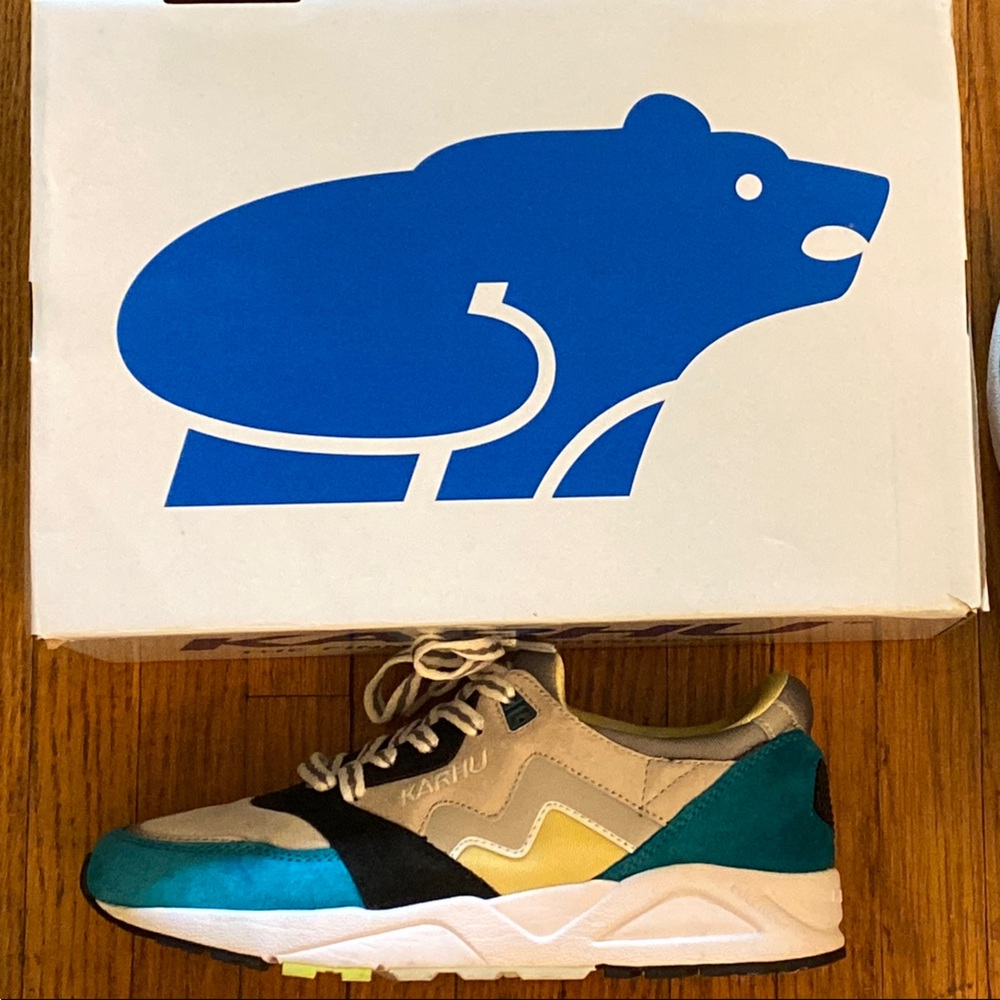 Karhu Aria US 6 Athletic Sneakers - Picture 5 of 9